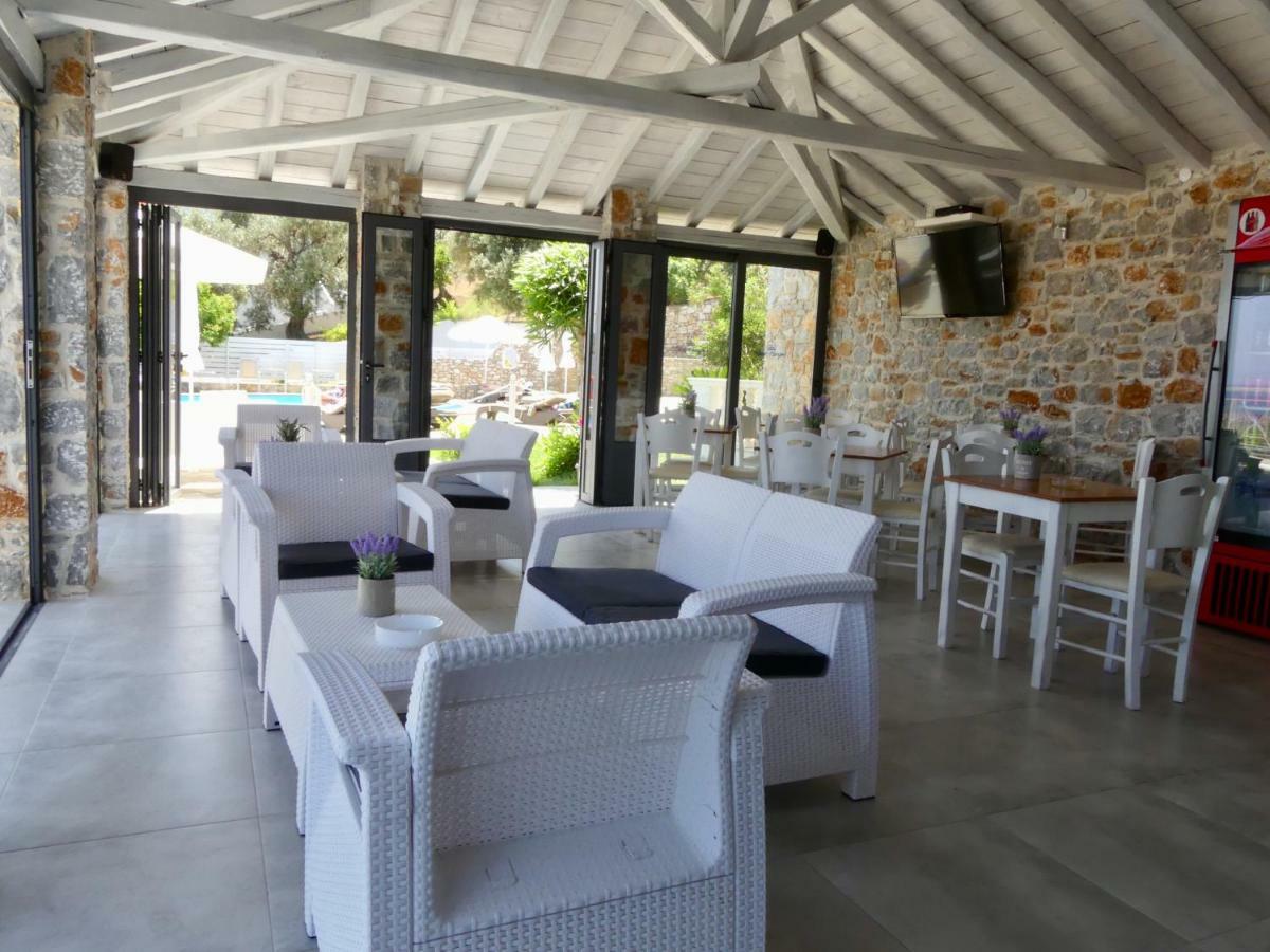 Blue Horizon Studios Skiathos Town Ngoại thất bức ảnh